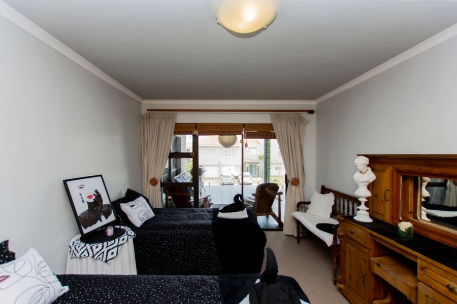 7 Bedroom Property for Sale in Myburgh Park Western Cape